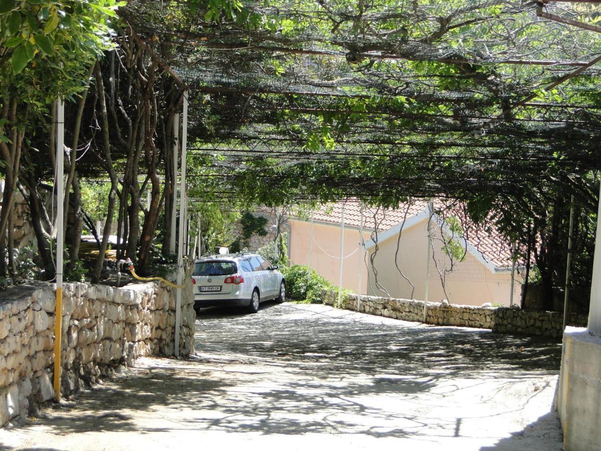 Apartmani Tepli Bok Primošten Esterno foto